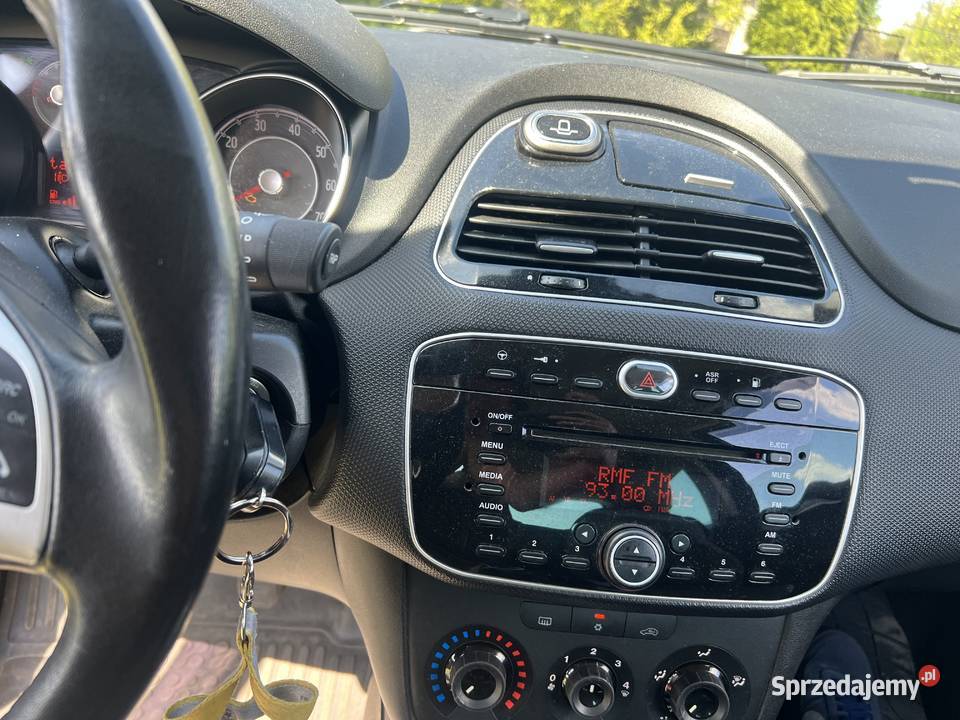Fiat Punto 14 Gaz CNG 2012 r manualna śląskie Dąbrowa Górnicza