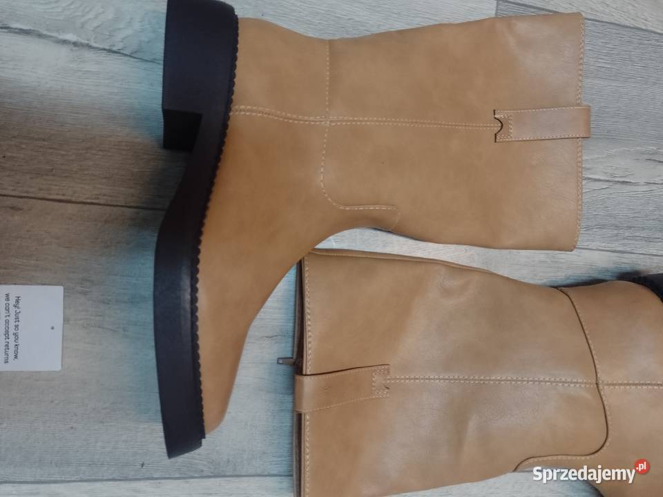 41 ASOS Design Brązowe kozaki z Londynu na