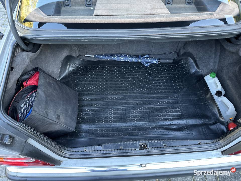 Mercedes 200E W124 z 1989 roku AUTOMAT miłośnika śląskie