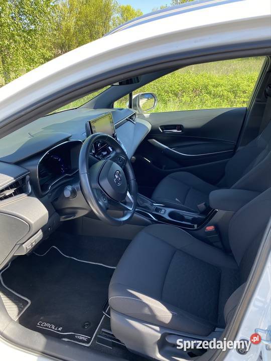 Toyota Corolla 2022 18 Hybryda Okazja komputer pokładowy Radom