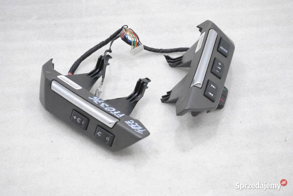 PRZEŁĄCZNIK MULTIFUNKCJA KIEROWNICY FREELANDER