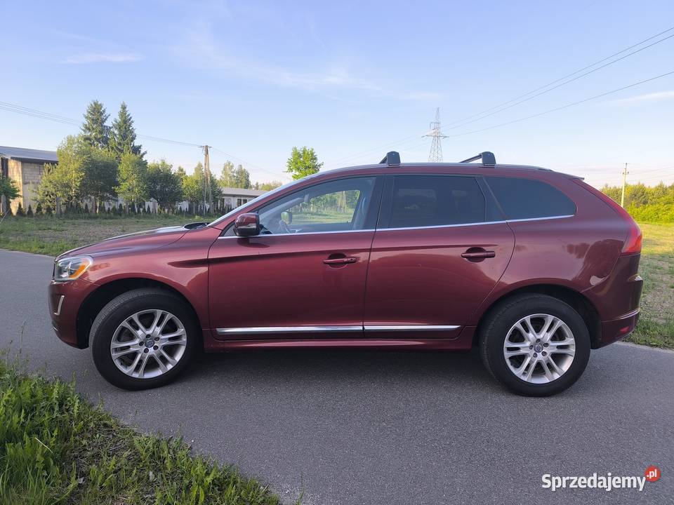Volvo Xc 60 25 T5 AWD super stan NOWY ROZRZĄD nieuszkodzony Sobolew