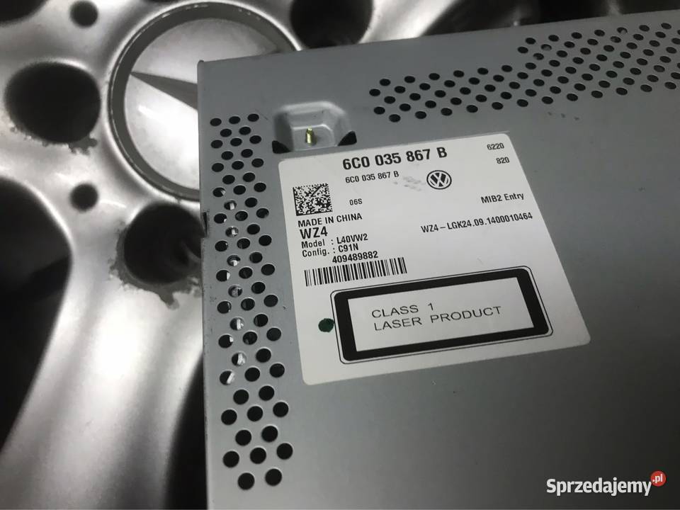 Radi fabryczne polo 5 V 6C0 035 867 B ramka Kielce