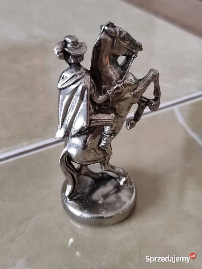 Figurka muszkietera na koniu plus kufelek lubelskie Janów Lubelski