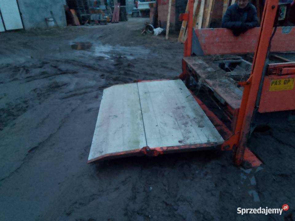 Sprzedam skrzynie ładunkową z windą Sochaczew sprzedam