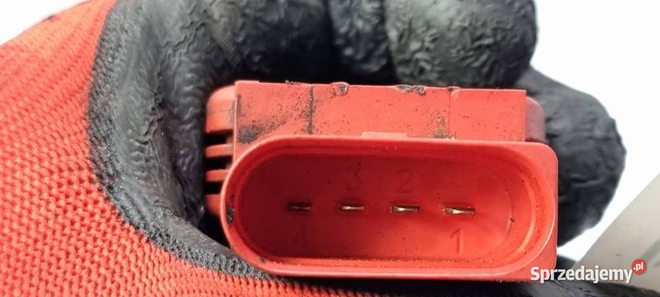 CEWKA ZAPŁONOWA AUDI S8 D3 06E905115E Lipno