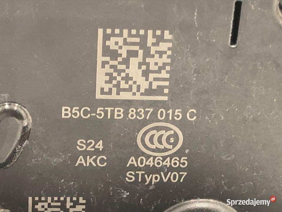 ZAMEK DRZWI LEWY PRZÓD SKODA FABIA III Hatchback