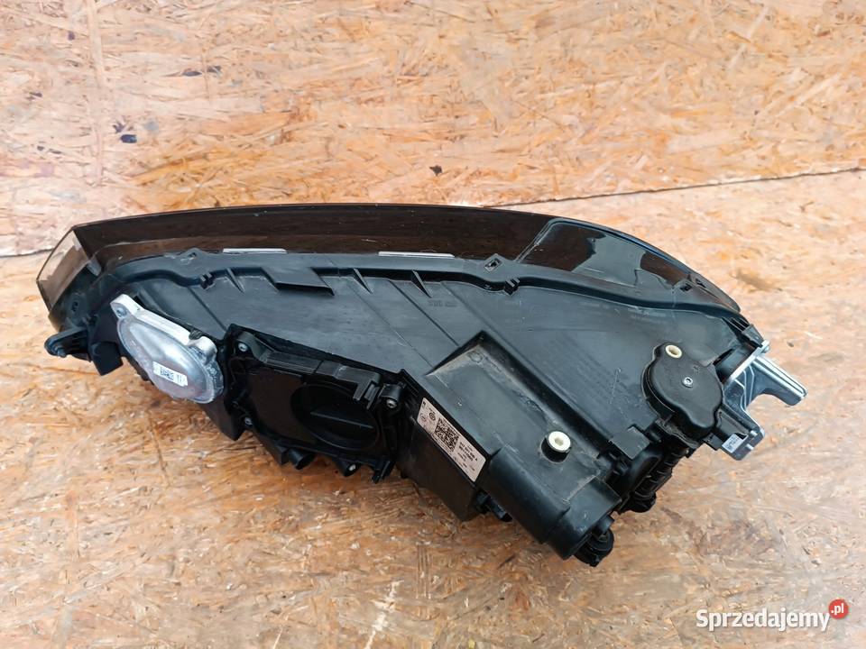 LAMPA REFLEKTOR PRAWY PRZÓD EU 5G2941752D VW Lampy przednie Nowy Tomyśl