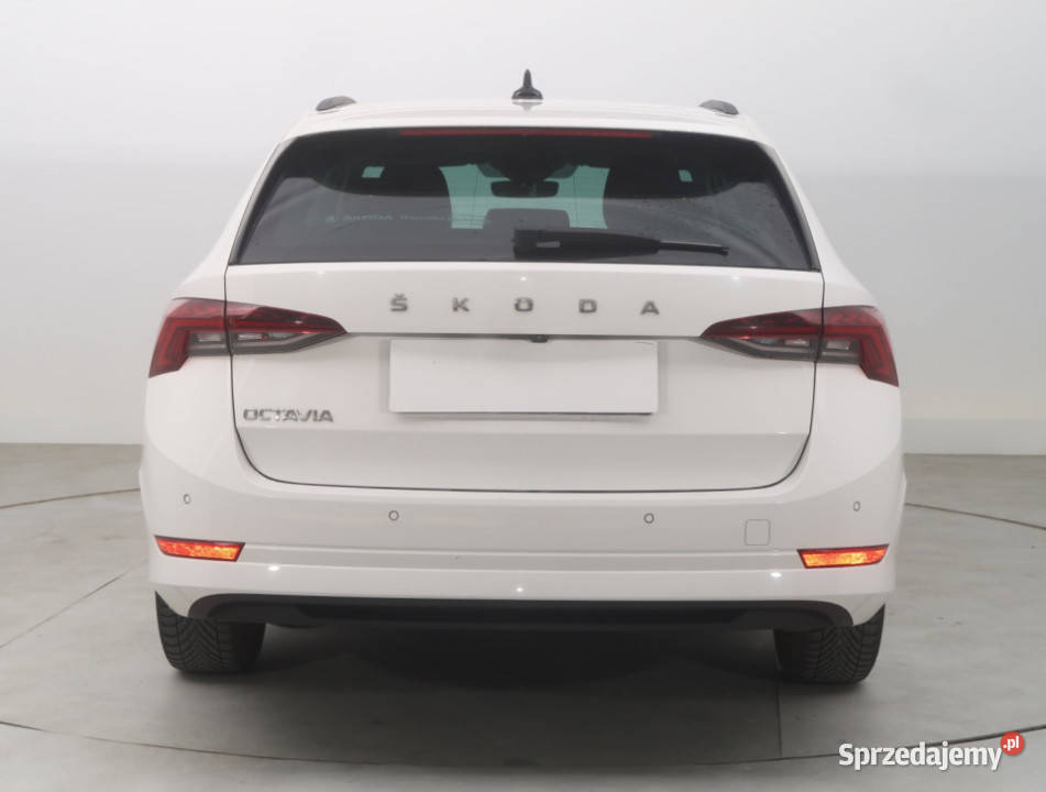 Skoda Octavia 15 TSI czujnik parkowania Bielany Wrocławskie