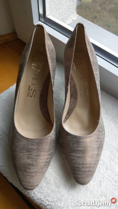 Butyczółenka 38 klasyczne eleganckie naturalna Częstochowa