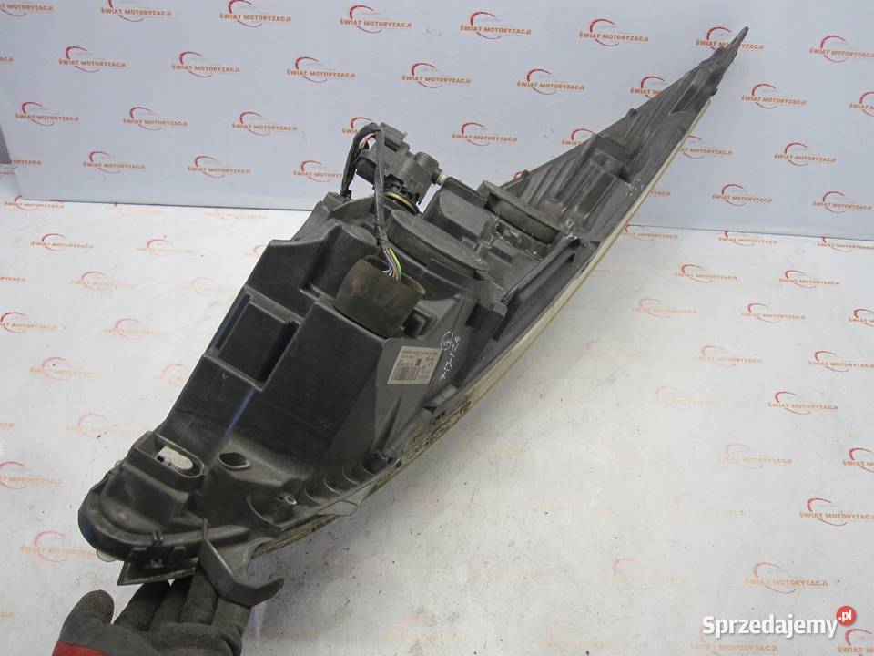 PEUGEOT 3008 I 12r lampa lewa przód 9685472780 osobowe