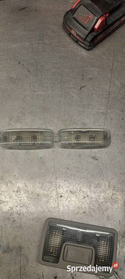 Audi A3 8L 9603 lampka oświetlenie wnętrza Dobiegniew