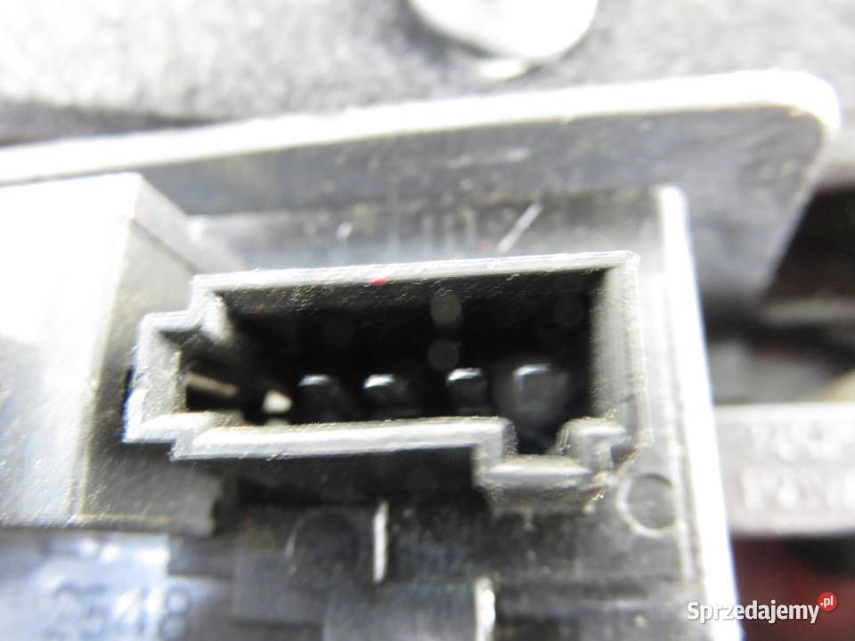 LAMPA PRAWA TYLNA SAAB 93 II