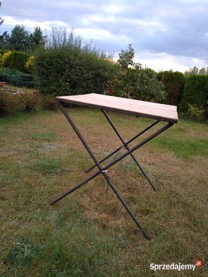Stoliki wojskowe składane