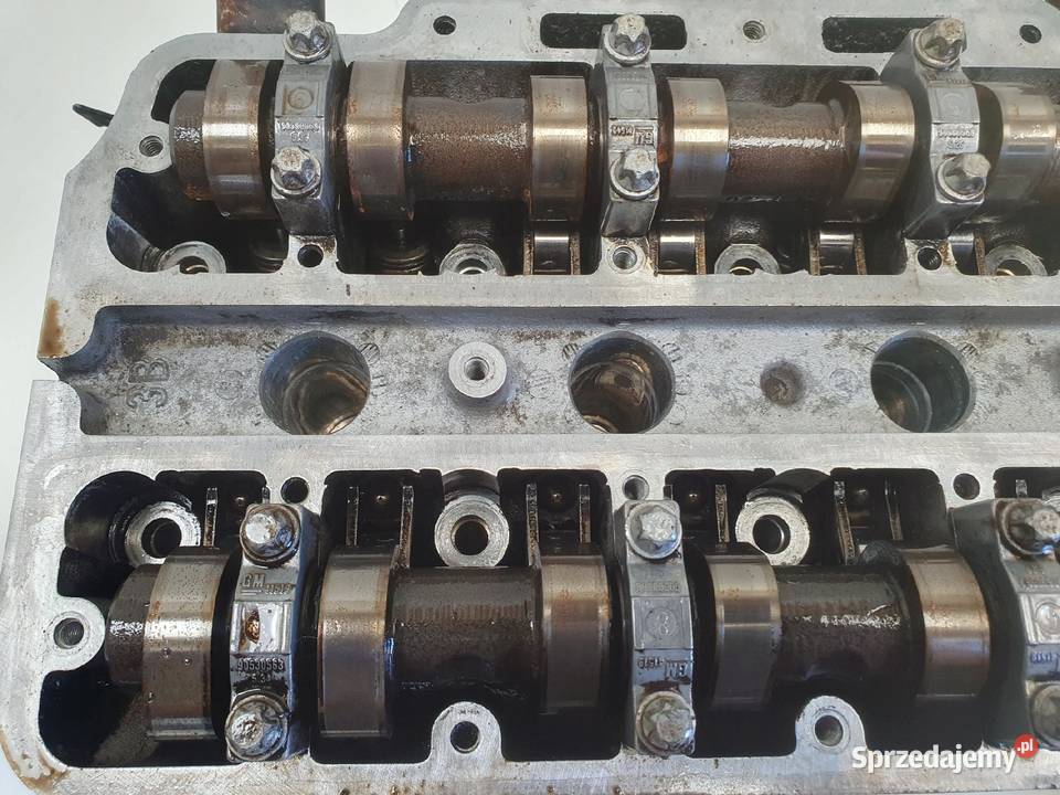 Opel Corsa D 12 16V GŁOWICA CYLINDRÓW 55355430 osobowe Janów