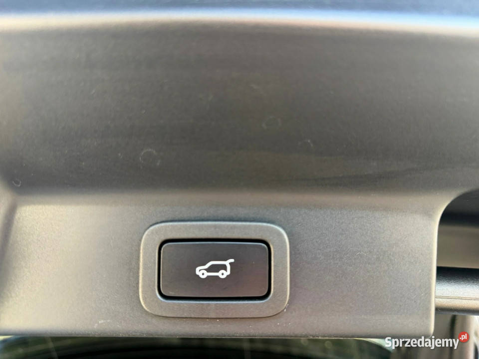 Jaguar FPACE 4x4 skóra elfotele WEBASTO acc FUL bluetooth F-Pace