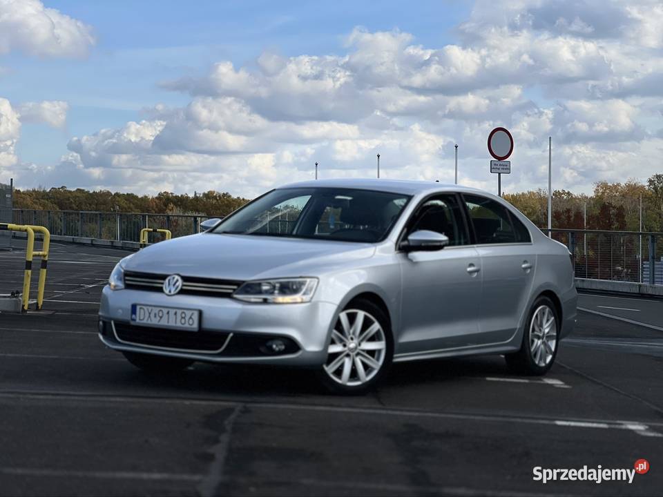 Volkswagen Jetta 16 TDI Highline 2011 226 Manual Jetta Wrocław sprzedam