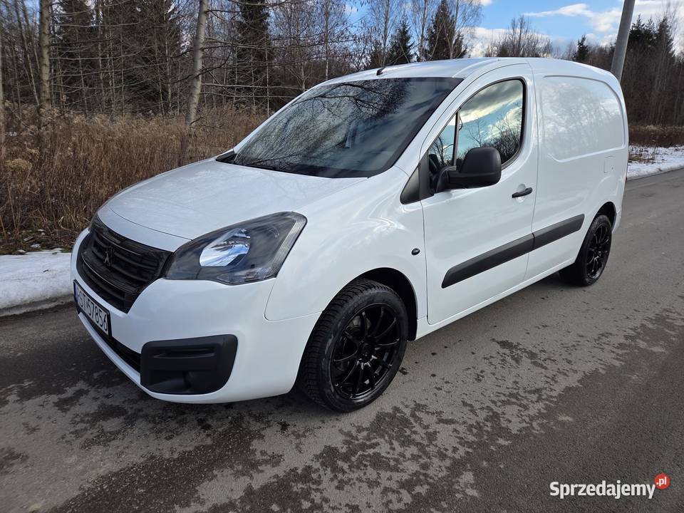 Peugeot Partner 16hdi vat1 17 Klima Nowe opony nieuszkodzony podkarpackie Stalowa Wola