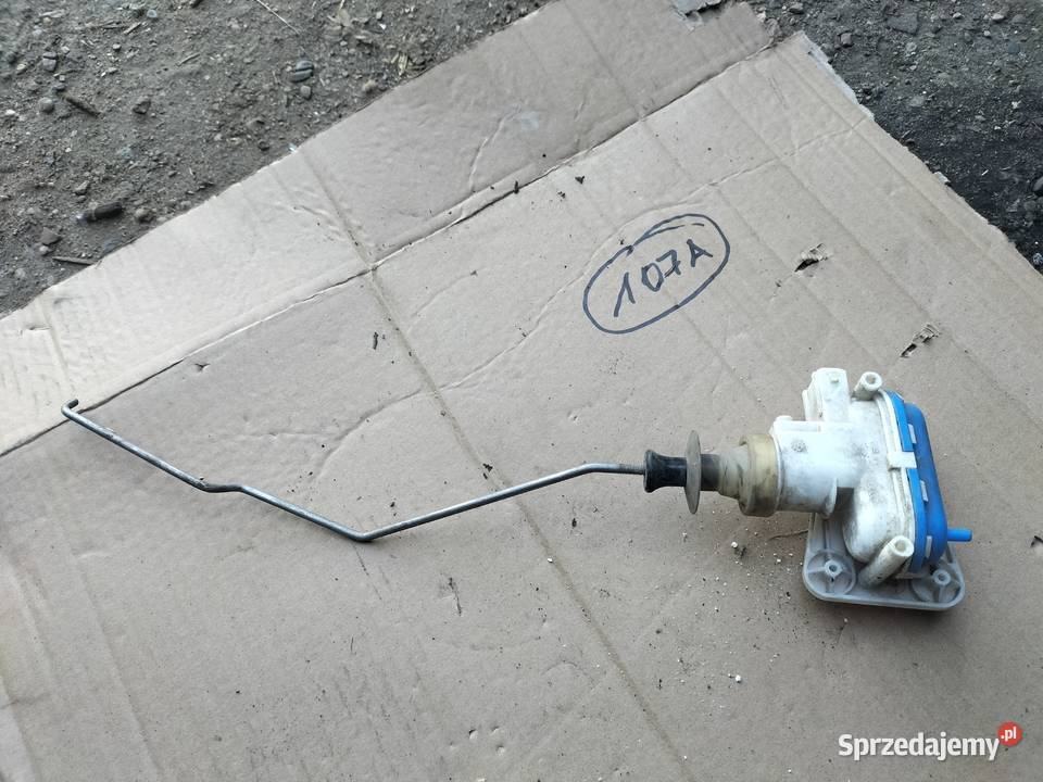 POMPKA ZAMKA AUDI 80 B4 KOMBI sprzedam