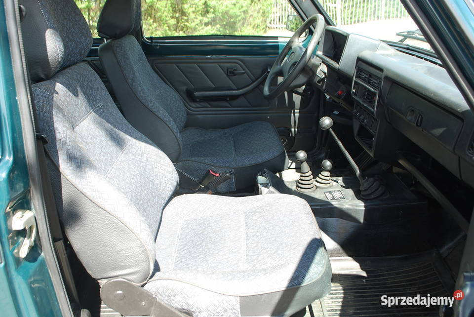 Lada NIVA 17 benzyna 4x4 Rok produkcji 2010 Włynkówko