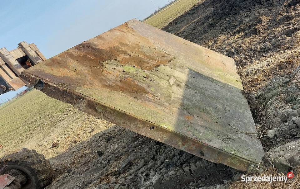 Zabudowa przyczepy d46 d44 wywrot nieuszkodzony wielkopolskie Trzuskołoń sprzedam