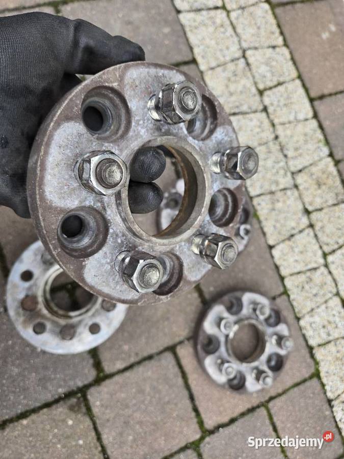 Dystanse koł zmieniajace rozstaw 5x112 na 5x100 Kalisz