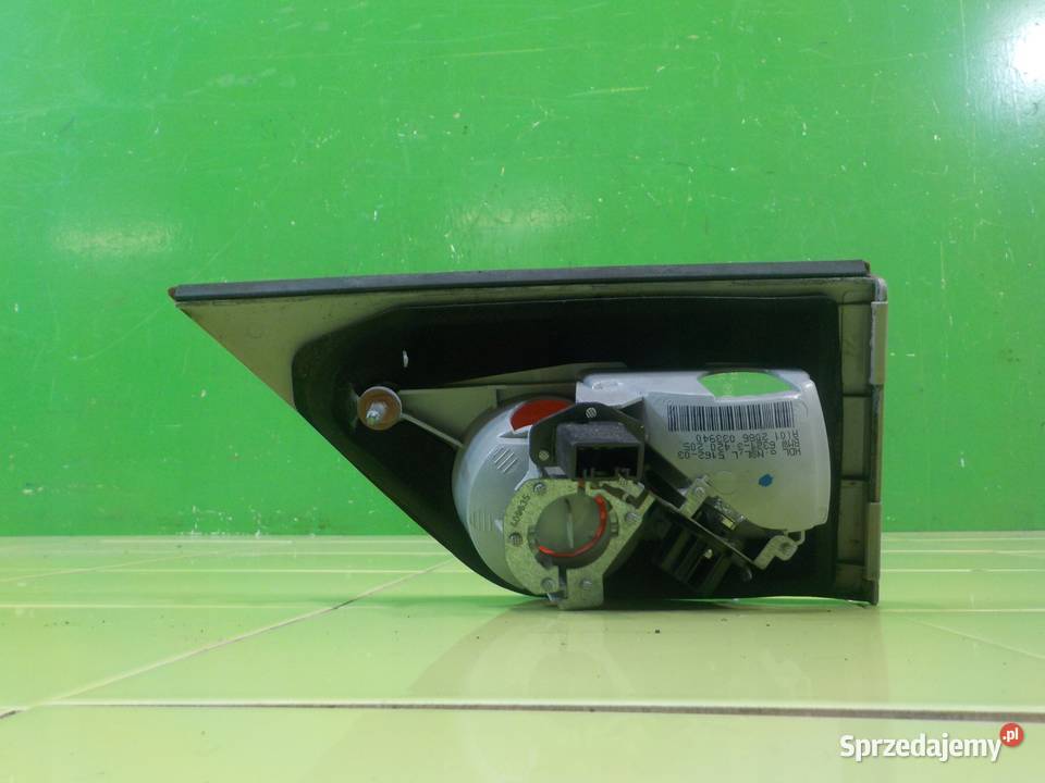 BMW X3 E83 25 B AUT 06r lampa lewa tyl w klape Lampy tylne Suków sprzedam