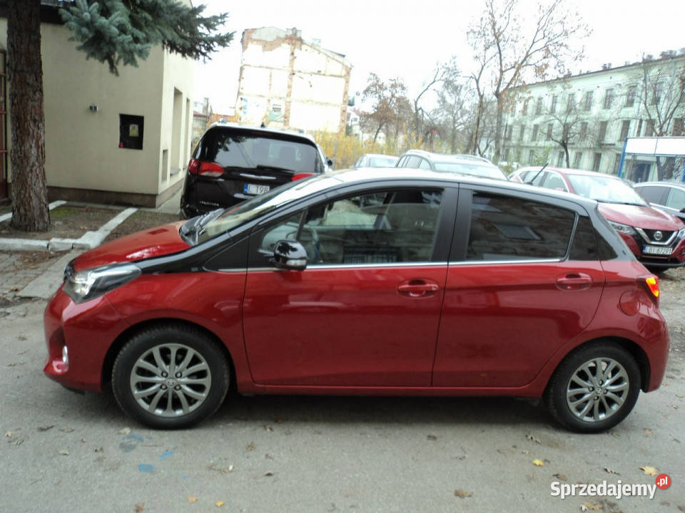 Toyota Yaris sprzedam ładną TOYOTE YARIS z 2016r garażowany Lublin
