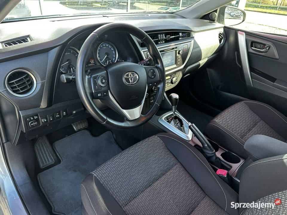 Toyota Auris Grzane fotele Kamera Climatronic światła przeciwmgielne