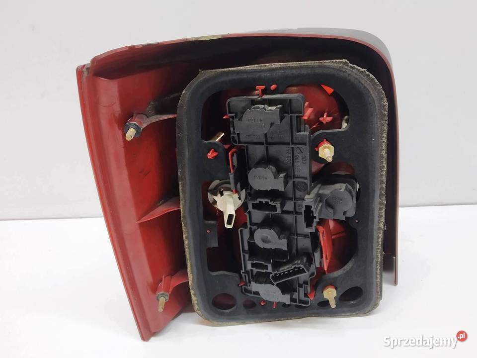 LAMPA TYŁ PRAWA KOMBI LIFT 3B9945096AA