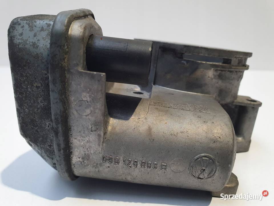 PRZEPUSTNICA VW Touran 20 TDI 03G128063B