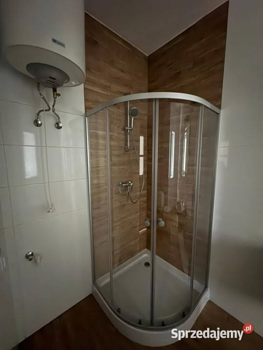 Przestronna kawalerka w centrum Liczba pokoi 1 sprzedam