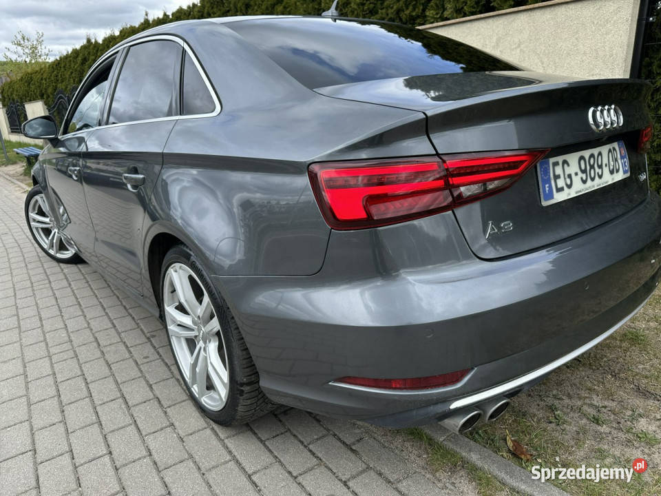 Audi A3 SLine czarna podsufitka 150 kamera Rok produkcji 2016 Wejherowo