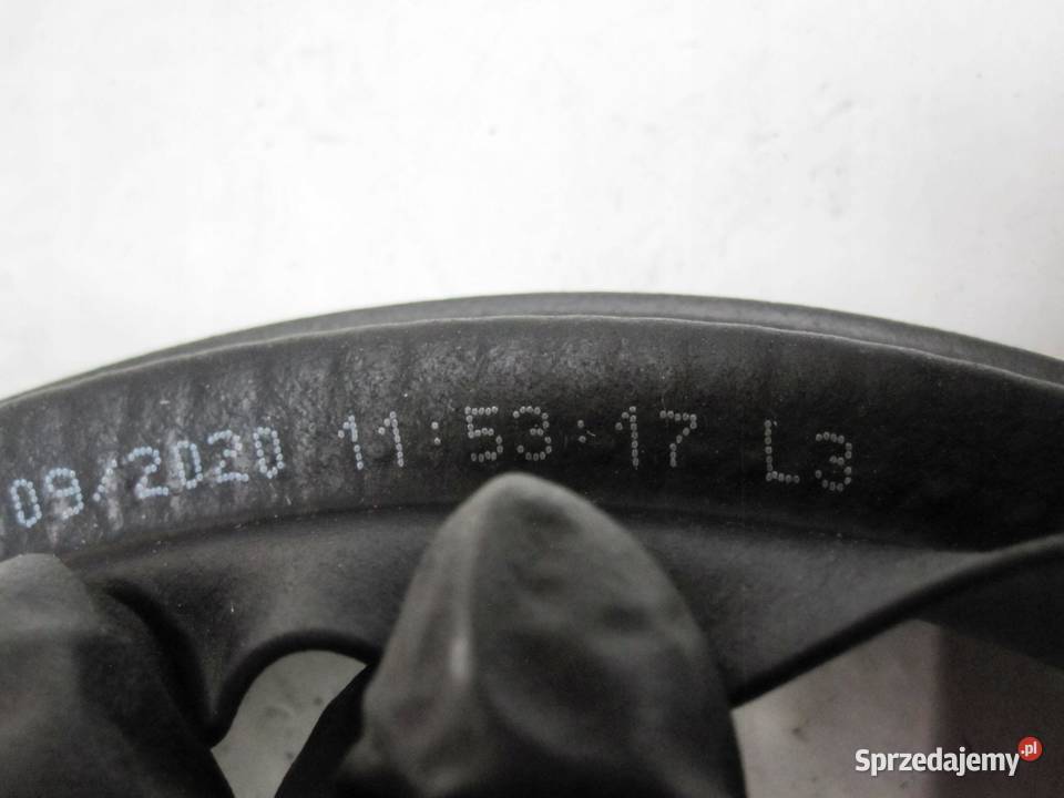 DACIA SANDERO II LIFT 20r uszczelka drzwi prawa osobowe Karoseria