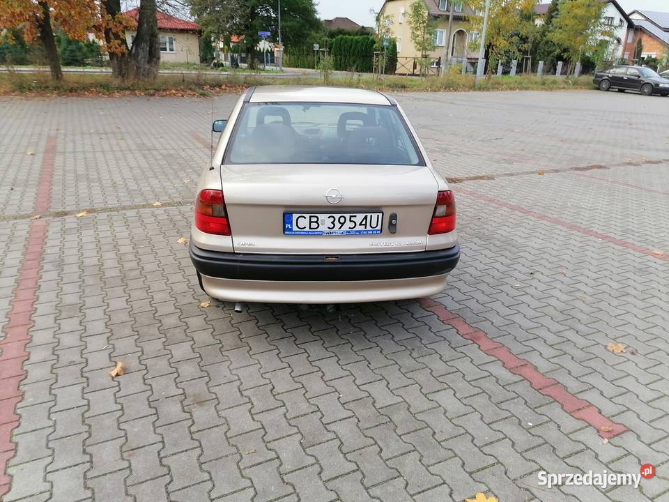 Opel Astra 16 bg hak opłaty do maja 2021