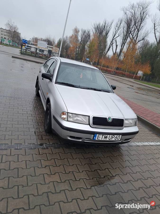 Skoda Octavia I 16 benzyna 1999 115KM Łazisko