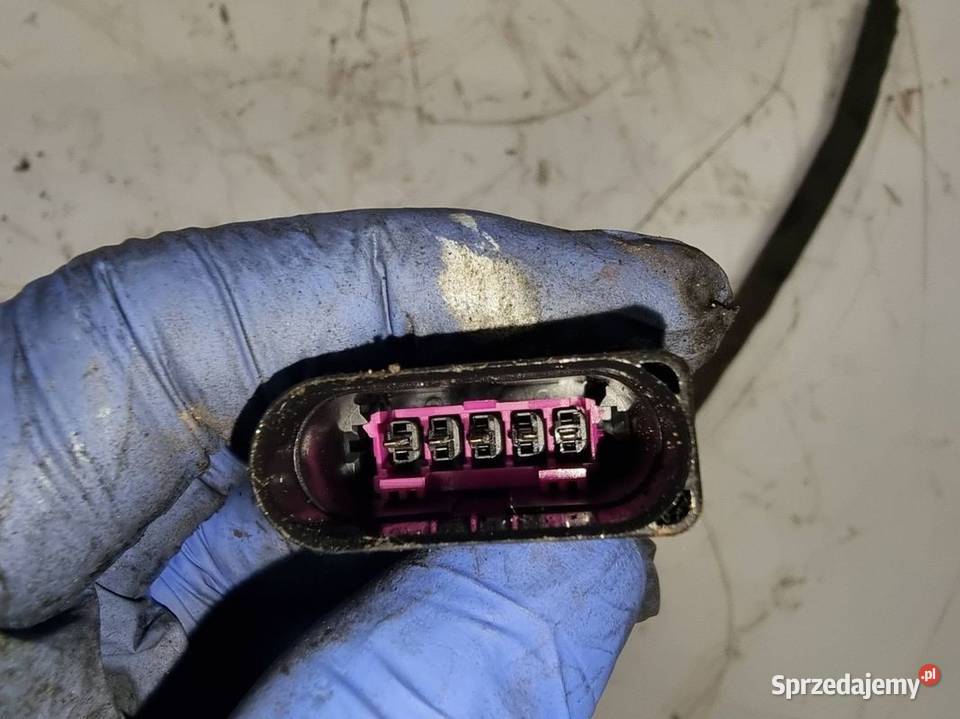 DOCIĄG KLAPY AUDI A8 D3 sprzedam