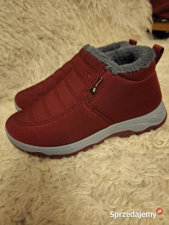 Bytu zimowe 38225 czerwone super ciepłelekkie Warszawa sprzedam