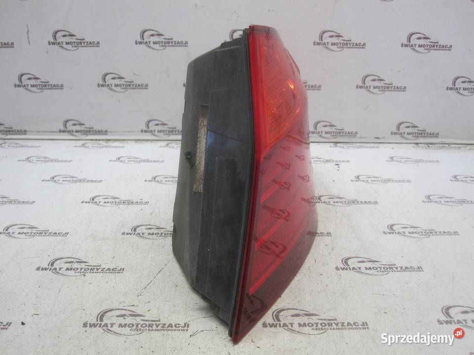 BMW F10 LIFT lampa prawy tył 18408002