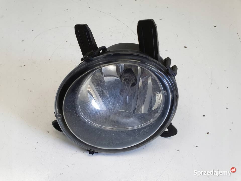 BMW F30 1118r PRZEDNI HALOGEN PRAWY PRZÓD sprzedam