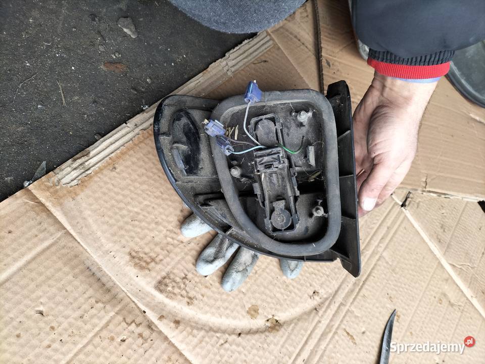 LAMPA TYŁ TYLNA LEWA RENAULT LAGUNA 1 Kamień-Kolonia