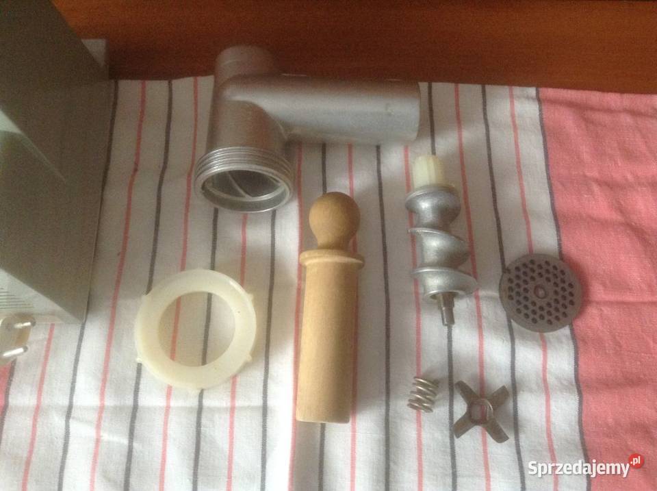 Maszynka elektryczna do mielenia mięsa JAGA Opole