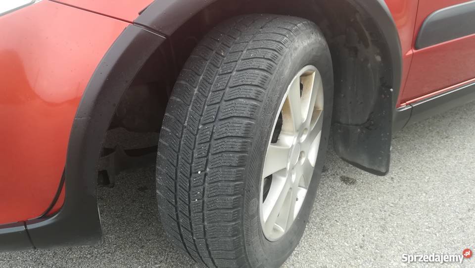 Suzuki SX4 Niski przebieg Zadbane Niecenia
