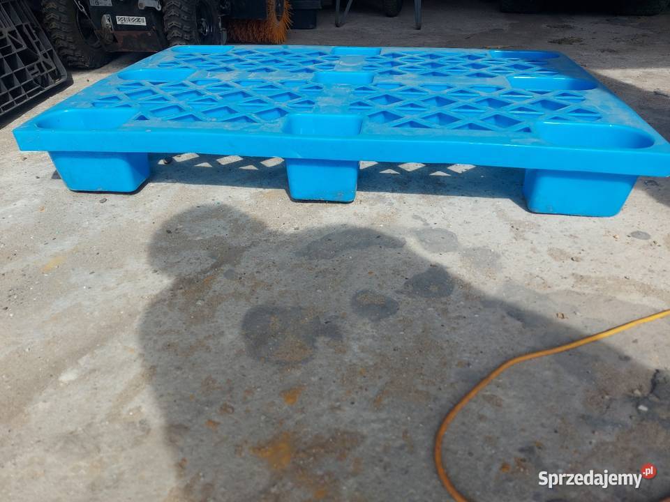 Palety plastikowe solidne bez zniszczęn Radom sprzedam