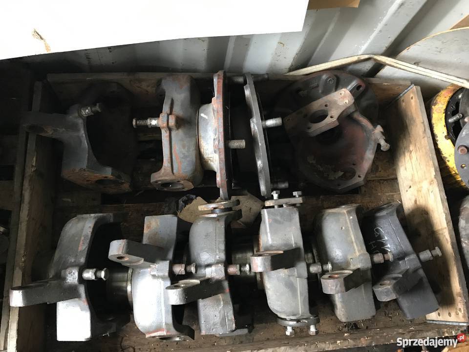 Przednie zwrotnice NH LB 115 Hitachi FB 200 Case Kosakowo