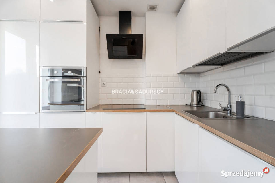 Mieszkanie Kraków Pleszowska 25m2 1pokojowe własność Sprzedaż