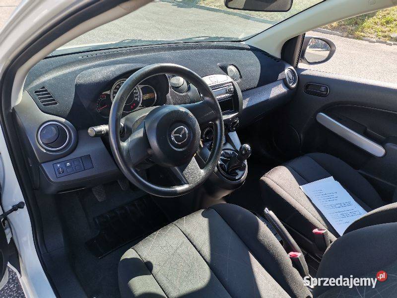Mazda 2 piękna biała perła lift 2012r z Niemiec małopolskie Tarnów