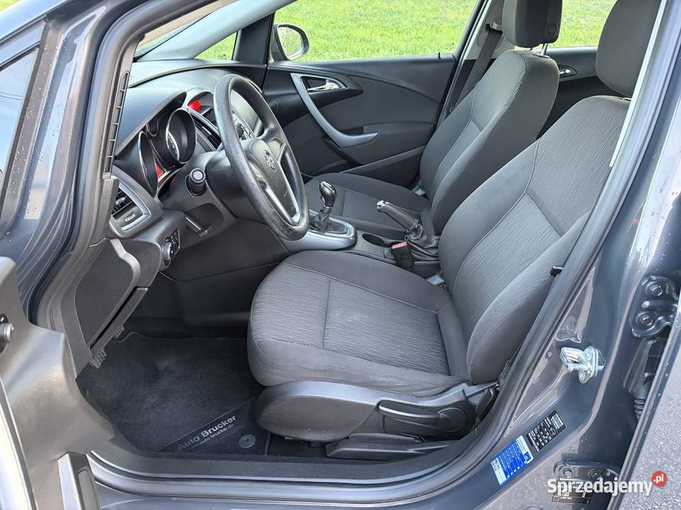 Opel Astra J 2013 14 Benzyna 100 udokumentowana Warszawa