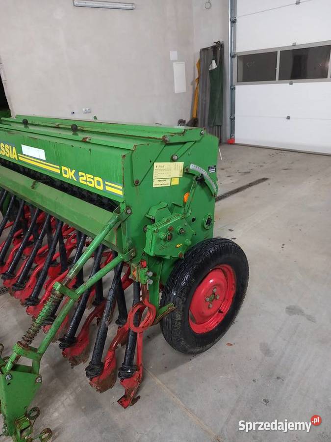 Siewnik hassia dk nieuszkodzony Pilzno