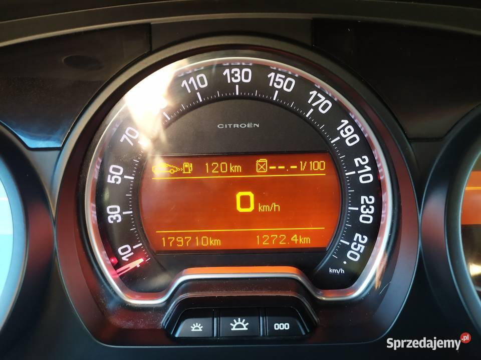 Citroen C5 sedan 2009 16 HDI niski przebieg immobilizer Tarnogród sprzedam
